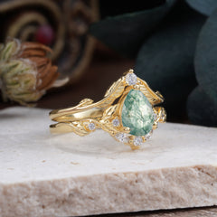 Nature-Inspired 3-Prong Tear-Cut Natural Moss Agate Engagement Ring Set