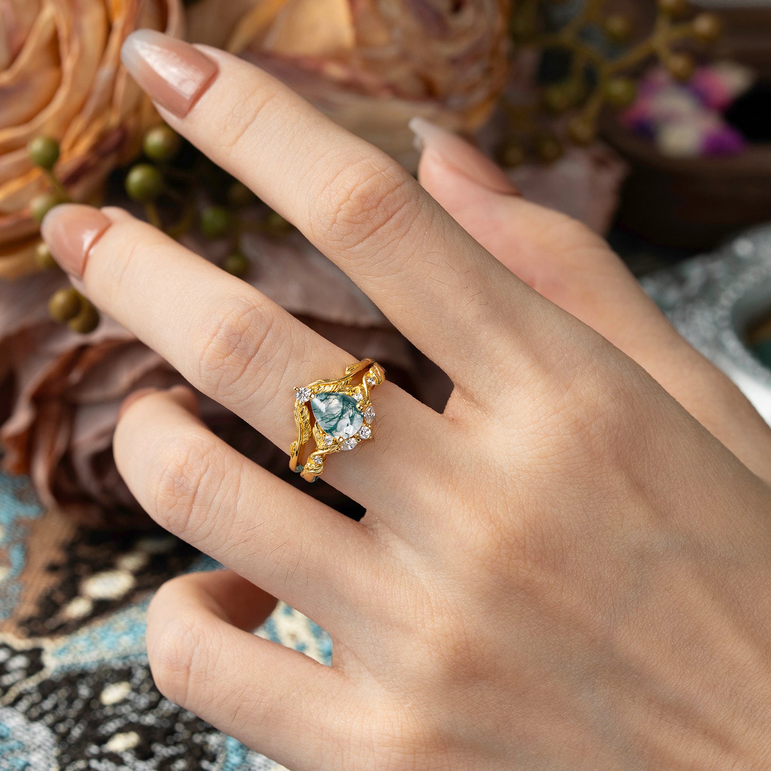 Nature-Inspired 3-Prong Pear-Cut Natural Moss Agate Engagement Ring Set