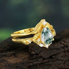 Nature-Inspired 3-Prong Tear-Cut Natural Moss Agate Engagement Ring Set