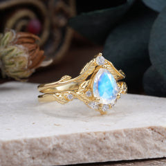 Nature-Inspired 3-Prong Tear-Cut Moonstone Engagement Ring Set