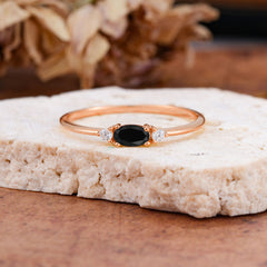 Round & Oval Cut Black Onyx Ring Timeless Three Stones Wedding Band