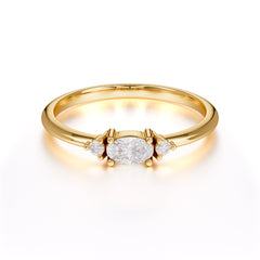 Round & Oval Cut Moissanite Ring Timeless Three Stones Wedding Band