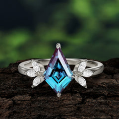 Minimalist Luxe 4-Prong Kite-Cut Alexandrite Engagement Ring