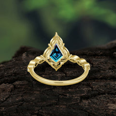 Vintage Luxe Kite-Cut Alexandrite Engagement Ring