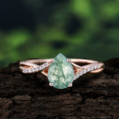 Timeless Vintage 4-Prong Pear-Cut Natural Moss Agate Engagement Ring