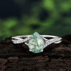 Timeless Vintage 4-Prong Pear-Cut Natural Moss Agate Engagement Ring