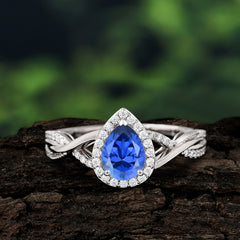 Dazzling 3 - Prong Pear-Cut Sapphire Engagement Ring
