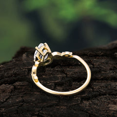 Nature-Inspired Classic 4-Prong Pear-Cut Moissanite Engagement Ring
