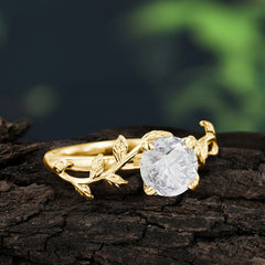Nature-Inspired Classic 4-Prong Round Moissanite Engagement Ring