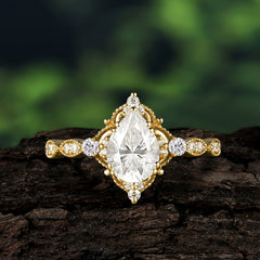 Antique Pear-Cut Moissanite Engagement Ring