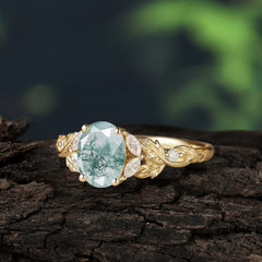 Luxury Vintage Haute Nature 4-Prong Oval Natural Moss Agate Ring