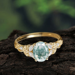Luxury Vintage Haute Nature 4-Prong Oval Natural Moss Agate Ring