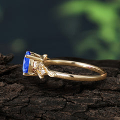 Heirloom-Grade 4 Prong Round Cut Sapphire Diamond Ring