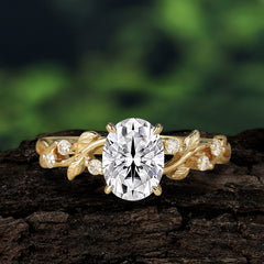Boho 4 Prong Oval Moissanite Wedding Ring