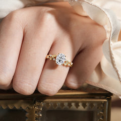 Boho 4 Prong Oval Moissanite Wedding Ring