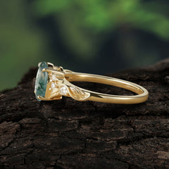 Retro Nature-Inspired 4-Prong Oval-Cut Natural Moss Agate Engagement Ring