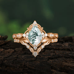 Luxury Vintage 5 Prong Pear-Cut Natural Moss Agate Engagement Ring