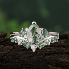Luxury 3-Prong Pear-Cut Natural Moss Agate Engagement Ring Set