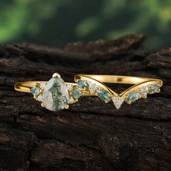 Luxury 3-Prong Pear-Cut Natural Moss Agate Engagement Ring Set