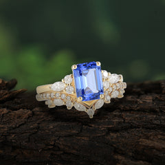 Luxury Vintage 4-Prong Emerald-Cut Sapphire Ring Set