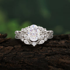 Romantic Nature-inspired 4-Prong Oval Cut Moissanite Stacking Ring