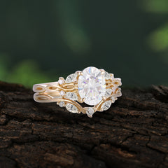 Romantic Nature-inspired 4-Prong Oval Cut Moissanite Stacking Ring