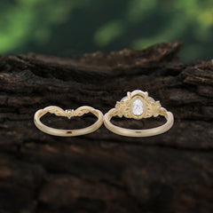 Romantic Nature-inspired 4-Prong Oval Cut Moissanite Stacking Ring