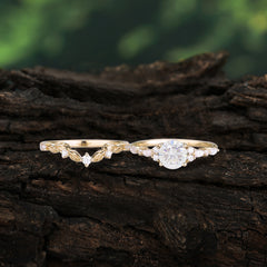 Vintage Botanical 4-Prong Round Cut Moissanite Ring