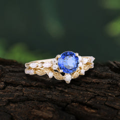 Vintage Botanical 4-Prong Round Cut Sapphire Ring