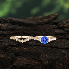Vintage Botanical 4-Prong Round Cut Sapphire Ring