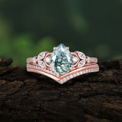 Luxurious Vintage-Inspired 4-Prong Tear-Cut Natural Moss Agate Engagement Ring Set