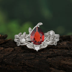 Elegant 3 - Prong Pear - Cut Garnet Stackable Ring Ensemble