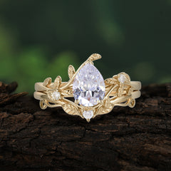 Elegant 3 - Prong Pear - Cut Moissanite Stackable Ring Ensemble