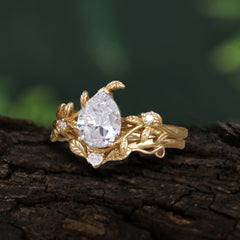 Elegant 3 - Prong Pear - Cut Moissanite Stackable Ring Ensemble