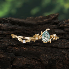 Elegant 3 - Prong Pear - Cut Natural Moss Agate Stackable Ring Ensemble