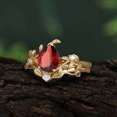 Elegant 3 - Prong Pear - Cut Garnet Stackable Ring Ensemble