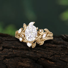 1.15 CT Delicate Leaf Accented 4 Prong Oval Shaped Moissanite Ring Sets