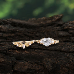Nature - Inspired 3 - Prong Heart - Cut Moissanite Stackable Ring Set