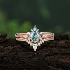 Classic Retro Luxury 4-Prong Kite-Cut Natural Moss Agate Stackable Ring Set