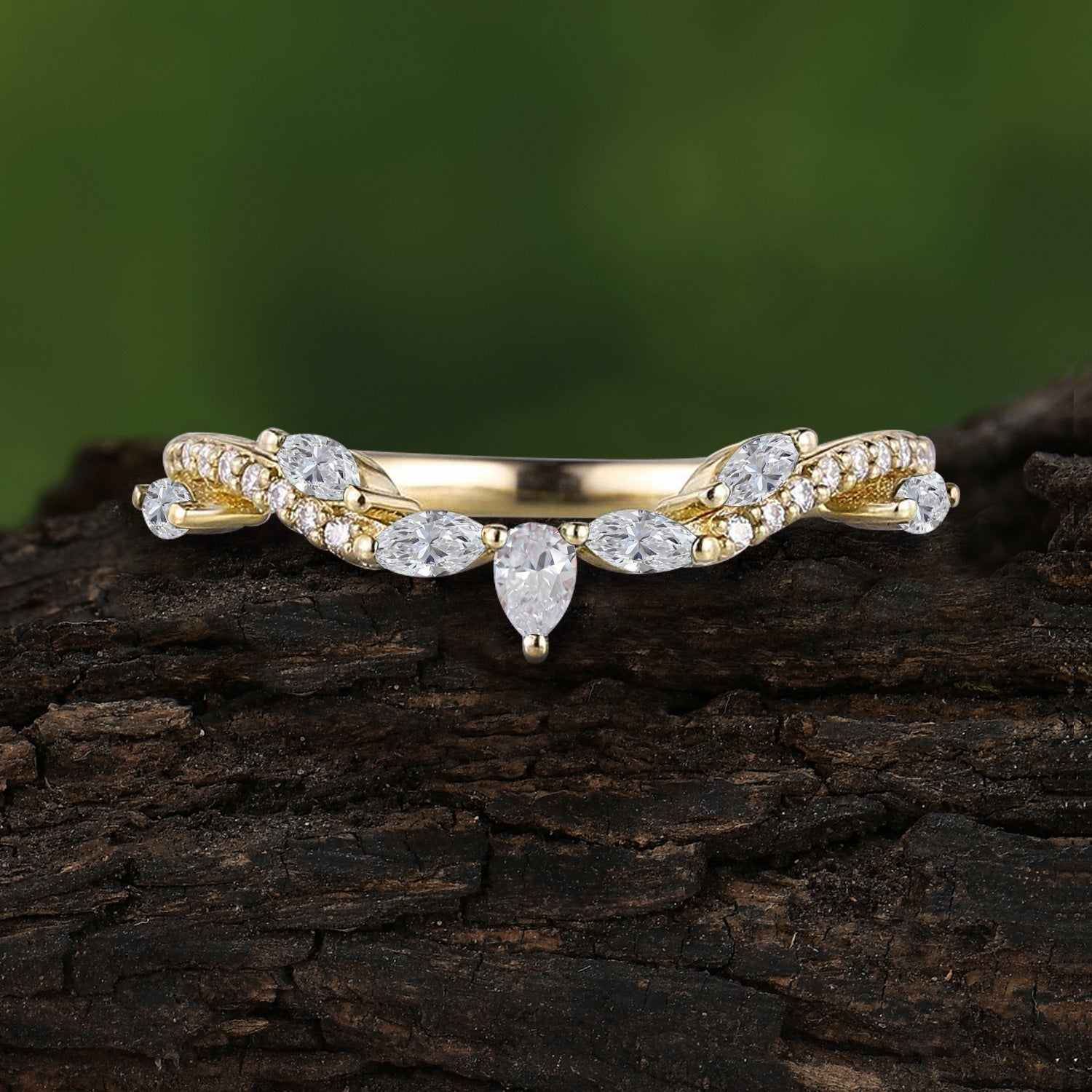 Vintage Vine Moissanite Curved Wedding Ring