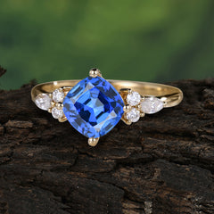 Classic Elegant 4-Prong Princess Cut Sapphire Engagement Ring