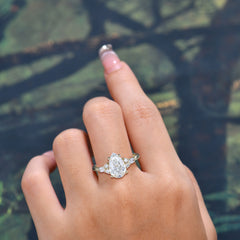 Sophisticated 4-Prong Pear-Cut Moissanite Promise Ring