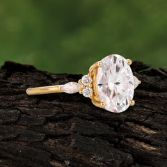 Sophisticated 4-Prong Oval Cut Moissanite Engagement Ring