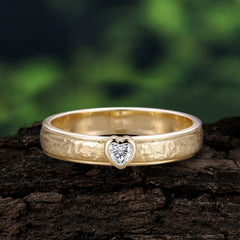 Iuxurious Heart Cut Moissanite Engagement Men's ring