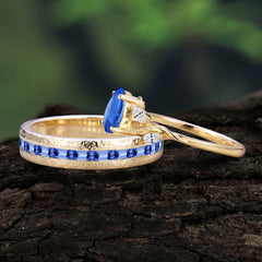 Exquisite 4-Prong Pear Cut Sapphire Engagement Ring Set