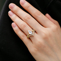 Luxury Vintage 6-Prong Kite-Cut Moissanite Engagement Ring